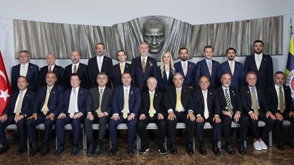 Fenerbah�e'de Aziz Y�ld�r�m y�netimi, ilk toplant�s�n� yapt�