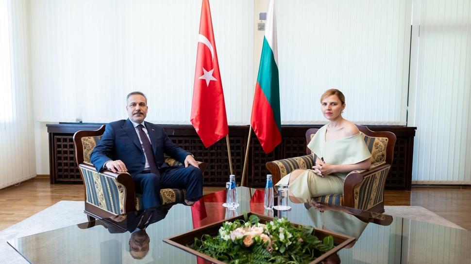 Bakan Fidan'dan Sofya çıkarması! Bulgar mevkidaşı 