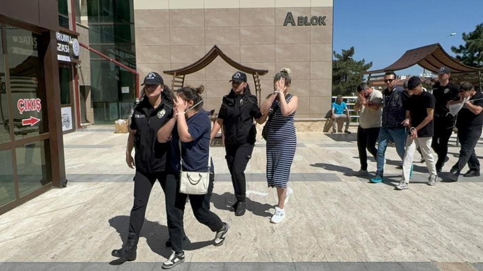 Facebook'taki faizsiz kredi ilanı ele verdi! 19 ilde 52 adre