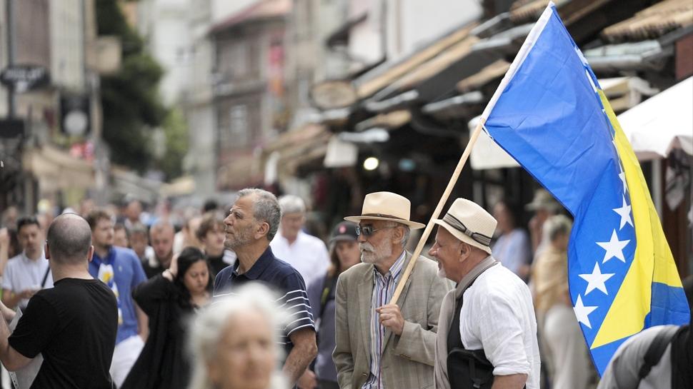 Binlerce Bosna-Hersek taraftarı, Kanada maçı öncesinde toplandı