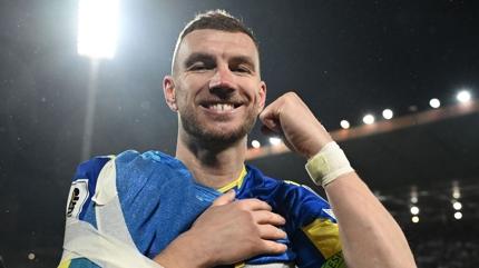 Edin Dzeko, Bosna Hersek'teki �ocuklara mektup: Nereden geldi�inizi asla unutmay�n