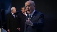CHP'deki kaosa Bah�eli'den �slup uyar�s�! Kutupla�may� k�r�kl�yorlar