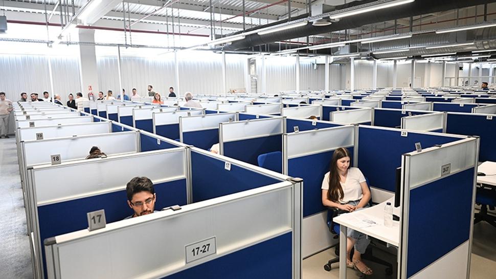 Çalışmalar başladı! ÖSYM'den tarihi elektronik sınav adımı