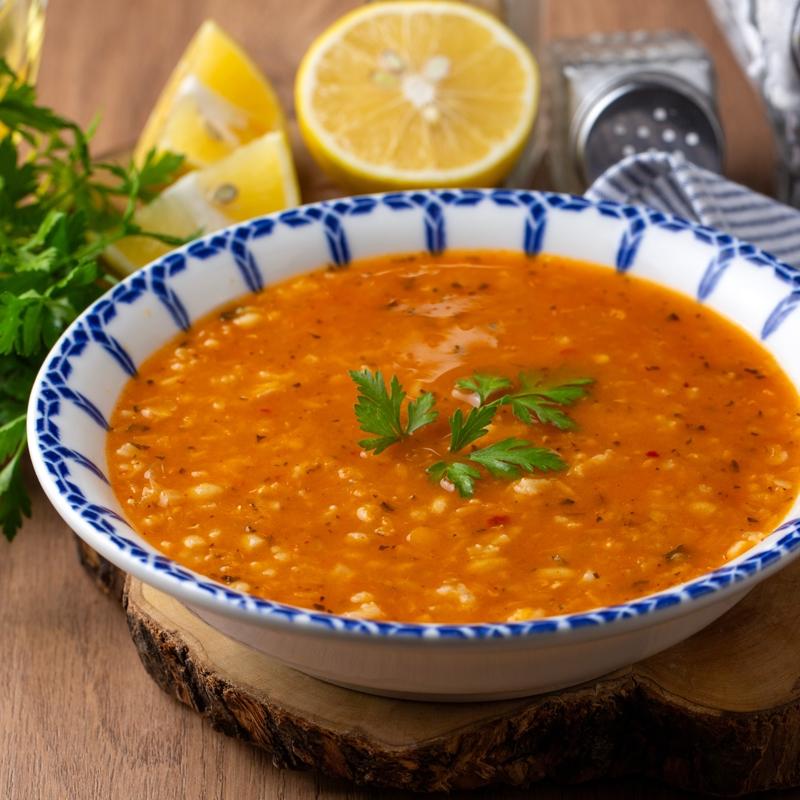 S�cac�k ve yumu�ac�k i�imli: Ezogelin �orbas� tarifi