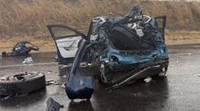 Otoyolda feci son: Tankere �arpan otomobilde �l� ve yaral�lar var