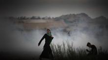 Tarihi g�letlerde al�ak bask�n! ��galci �srail ordusu Bat� �eria'y� gaz bombas�na bo�du