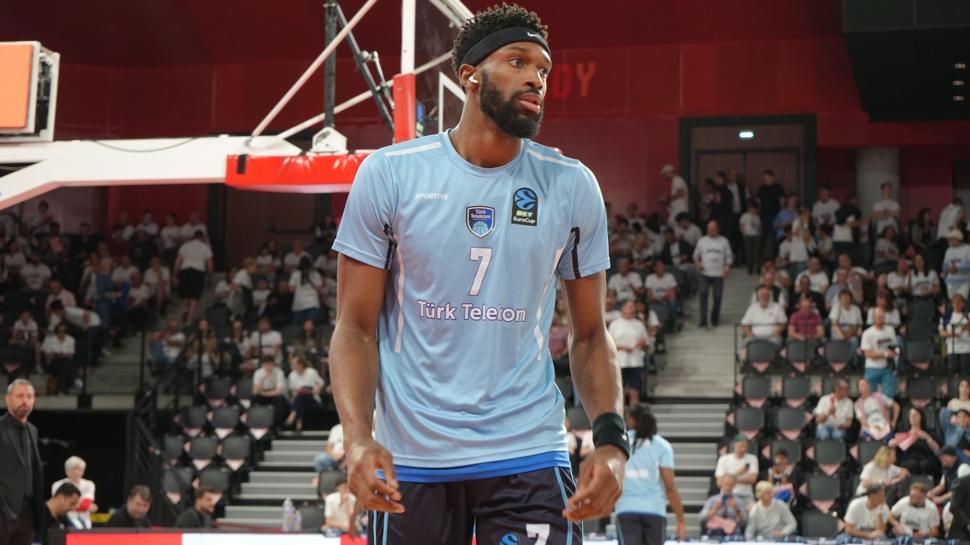 Türk Telekom'da Kyle Alexander ile yollar ayrıldı