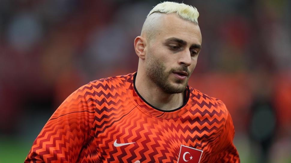 Barış Alper Yılmaz'dan yeni saç stili