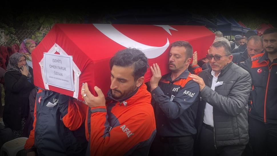 Can kurtarırken canından olmuştu: Şehidimiz gözyaşlarıyla defnedildi
