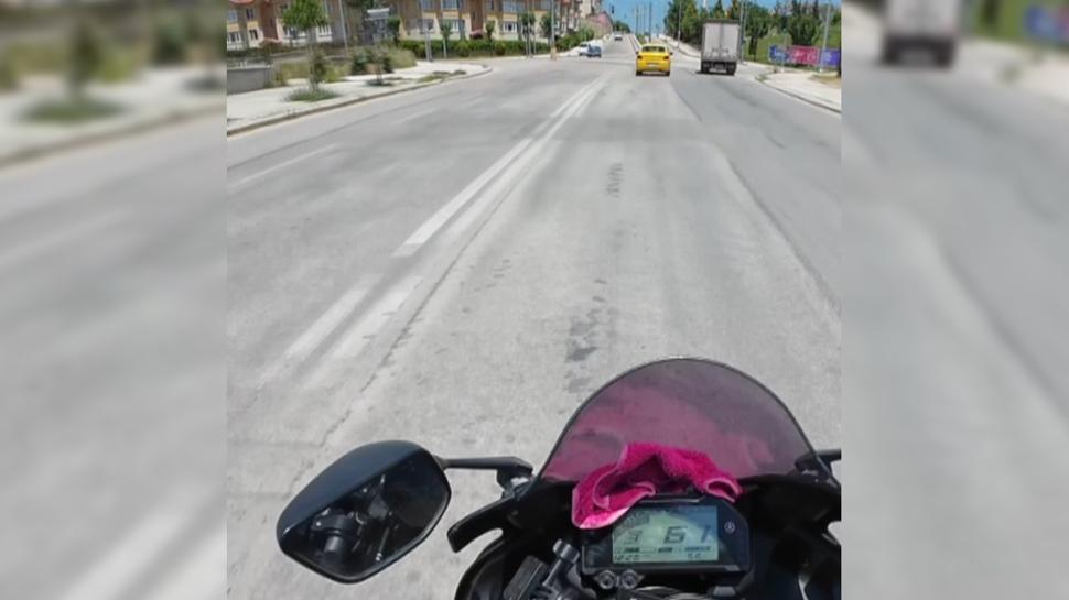 Kamyona çarpmaktan son anda kurtuldu...O anlar kamerada
