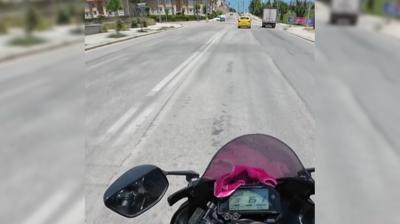Kamyona �arpmaktan son anda kurtuldu...O anlar kamerada