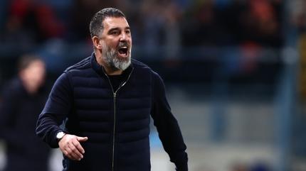 Arda Turan Ukrayna'da zirvede! Sezonun en iyi hocas� se�ildi