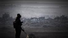 G�z� d�nm�� �srail'den Ramallah'ta ter�r: Camiyi hedef al�p ara�lar� ate�e verdiler