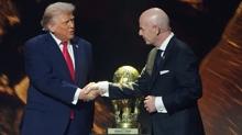 Trump kupada yok UFC'de var
