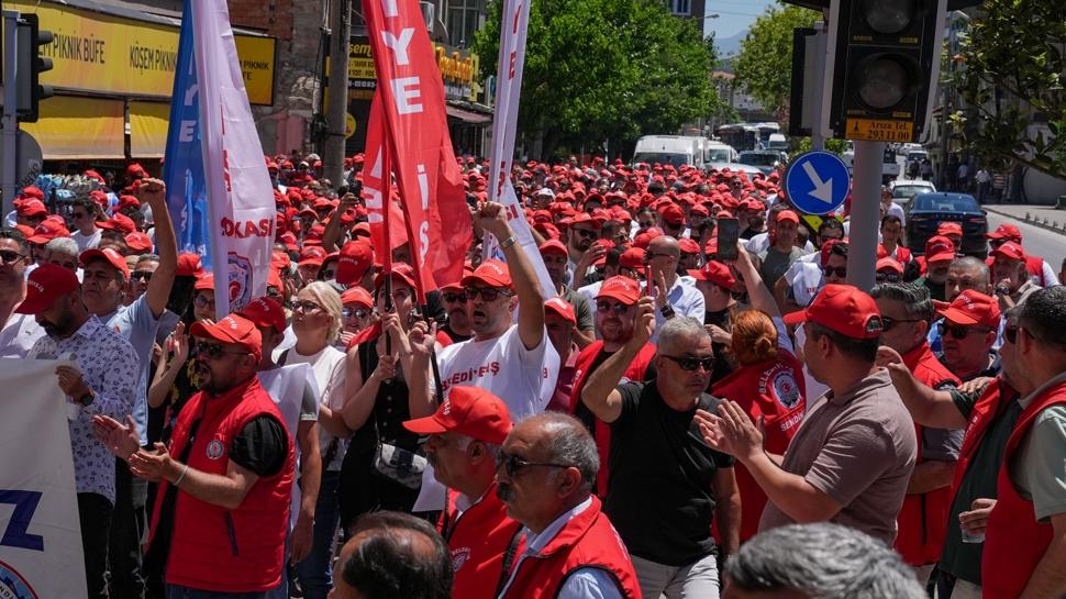 İzmir'de belediye işçileri ayaklandı! Görüşmelerden sonuç çıkmadı
