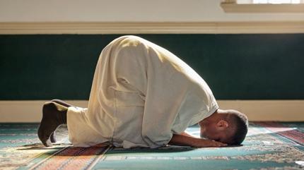 Cuma namaz� nas�l k�l�n�r? Cuma namaz� ka� rek�t, nas�l niyet edilir?