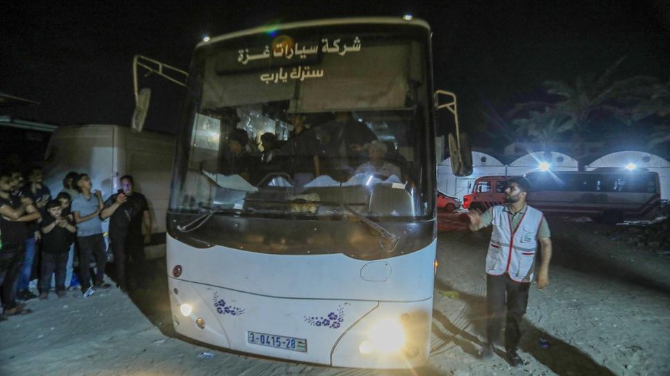 35 hasta Refah Sınır Kapısı'ndan tahliye edildi