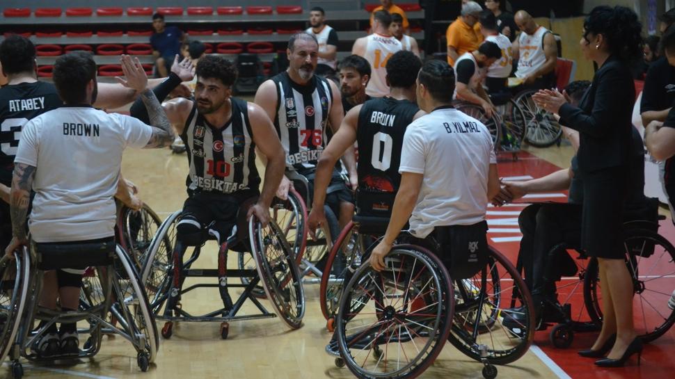 Beşiktaş, Galatasaray'ı yendi: Final biletini aldı