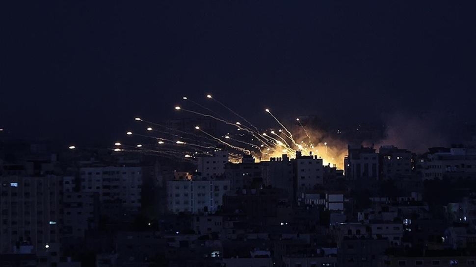 Barışın da savaşın da kuralına uymadılar... İsrail'den Lübnan'a fosfor bombalı saldırı