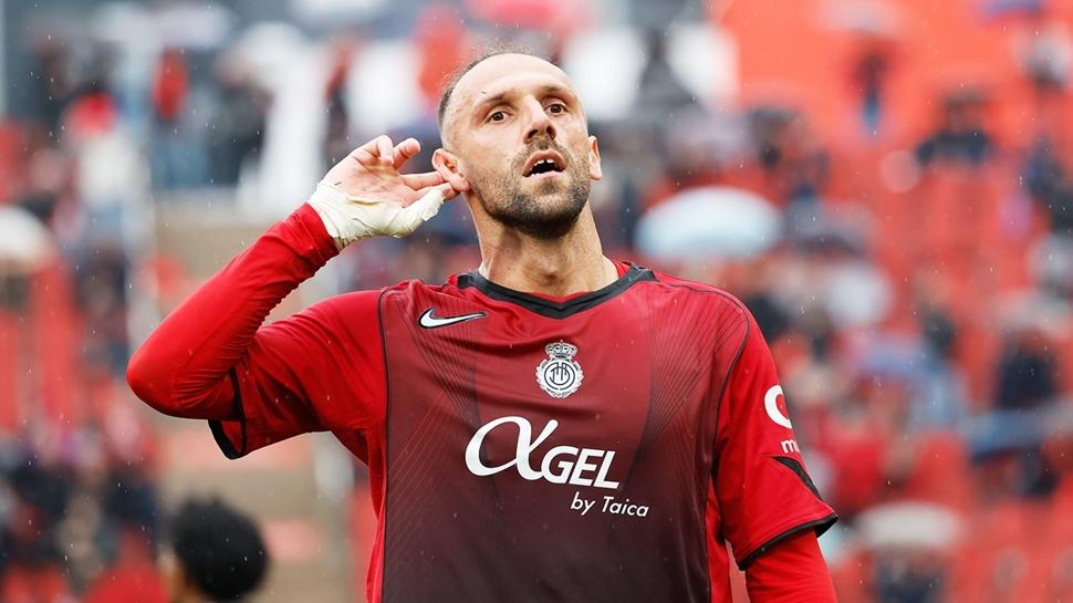 Fenerbahçe, Vedat Muriqi'yi bekliyor