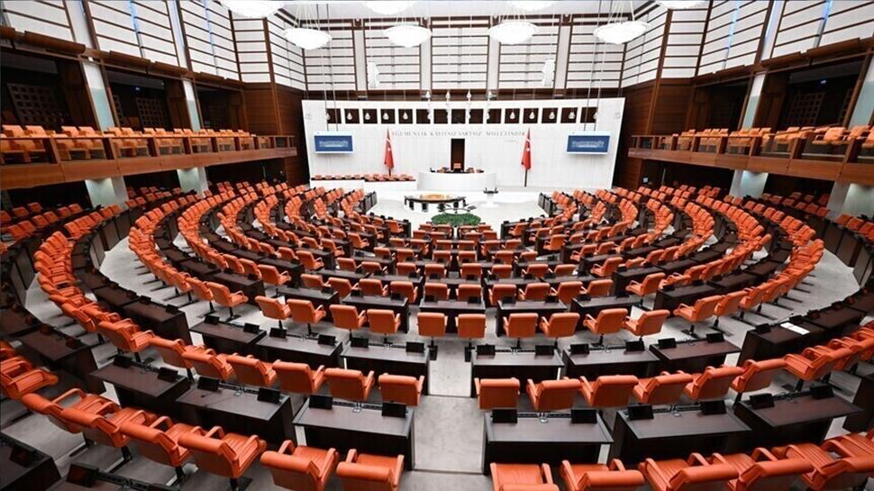 Meclis tatili erteledi... TBMM'nin çalışma süresi uzatıldı