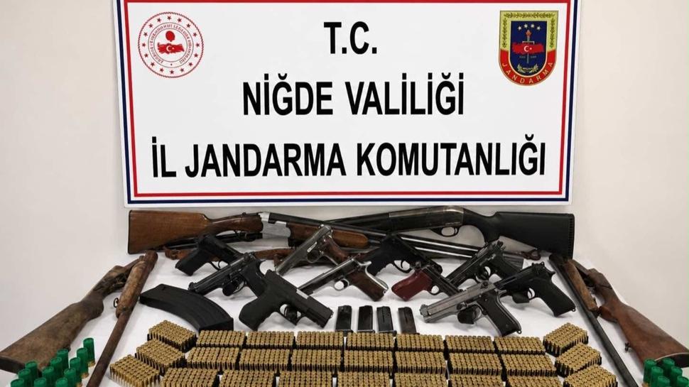 Niğde merkezli silah kaçakçılığı operasyonu: 14 şüpheli gözaltına alındı