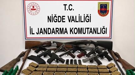 Ni�de merkezli silah ka�ak��l��� operasyonu: 14 ��pheli g�zalt�na al�nd�