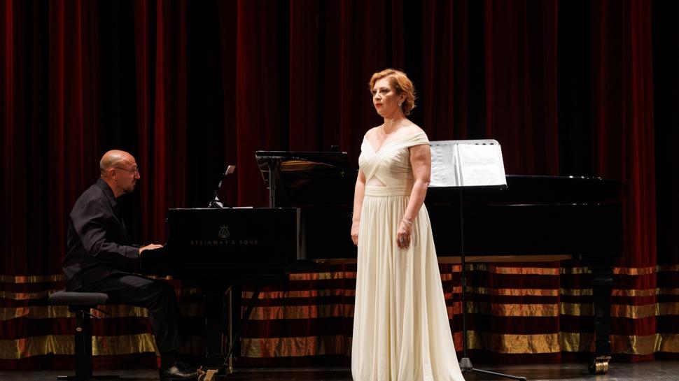 T�rk opera tarihinin klasikleri Ulusal M�zi�imiz konserlerinde b�y�k alk�� ald�