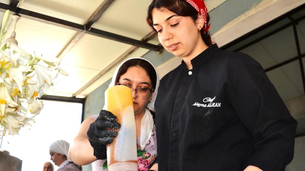 24 yaşında kendi işini kurdu: Dedesinin 60yıl önceki fırınında pizza yapıp, satıyor