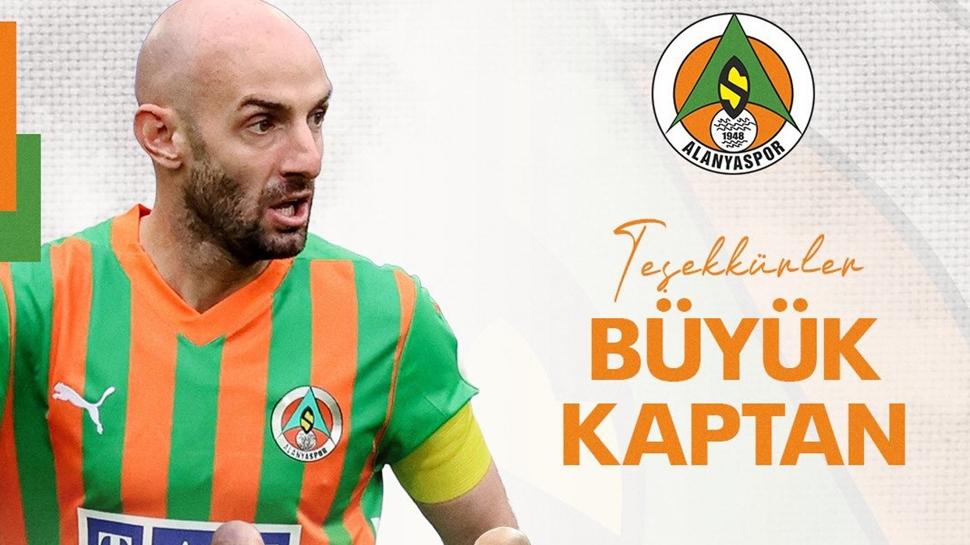Alanyaspor'dan kaptan Efecan Karaca'ya veda