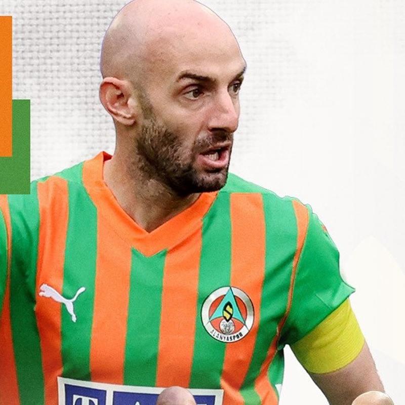 Alanyaspor'dan kaptan Efecan Karaca'ya veda