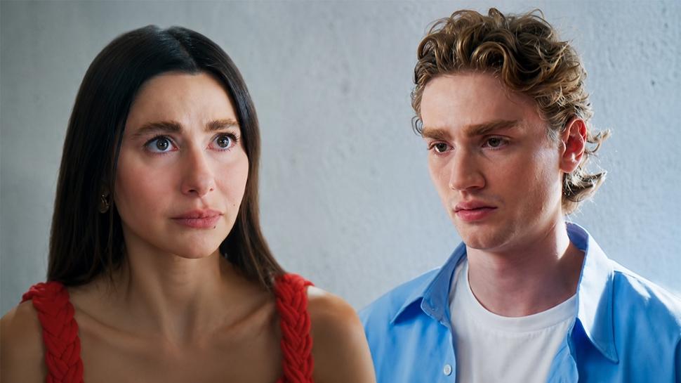 Daha 17'de Teoman ��phelenmeye ba�lad�!  Ben kimim anne? 