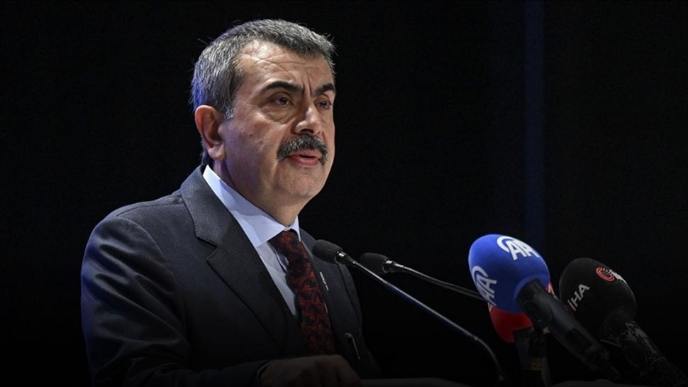 Milli Eğitim Bakanı Tekin, Erzincan'da halk eğitim merkezinin açılışında konuştu