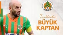 Alanyaspor'dan kaptan Efecan Karaca'ya veda