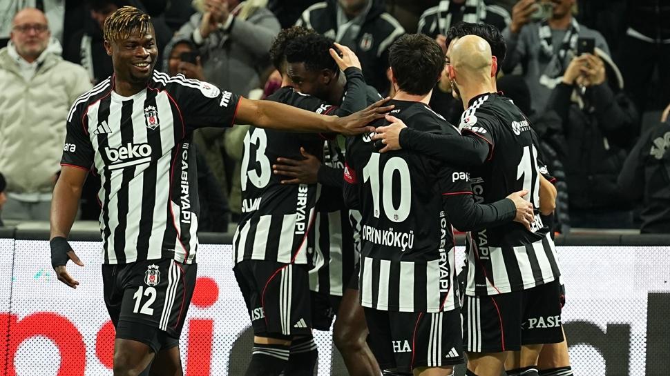 Beşiktaş'ta ayrılıklar yolda! 3 isme talip var