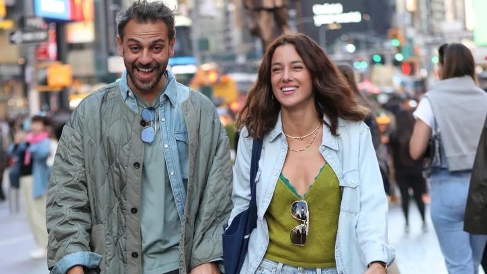 Cansu Tosun ve Erkan Kolçak Köstendil'in mutlu günü! Oğulları Marsel mezun oldu