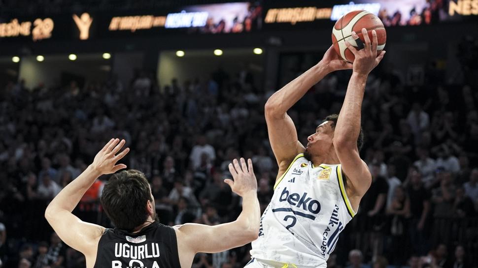 Final serisinin MVP'si Wade Baldwin oldu!