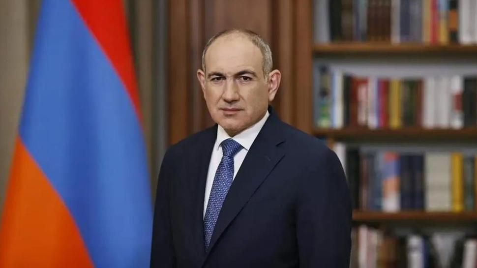 Ruslar Ermenistan'a iki seçenek sundu: Ya AB'yi ya AEB'yi seçin