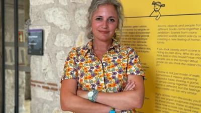 Uluslararas� �ocuk Kitaplar� Kurulu direkt�r� Ballester'den T�rk �izerlere tavsiye: kendi sesinizi bulun!