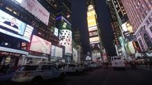 New York'ta panik anlar�: Times Meydan�'nda silah sesleri duyuldu