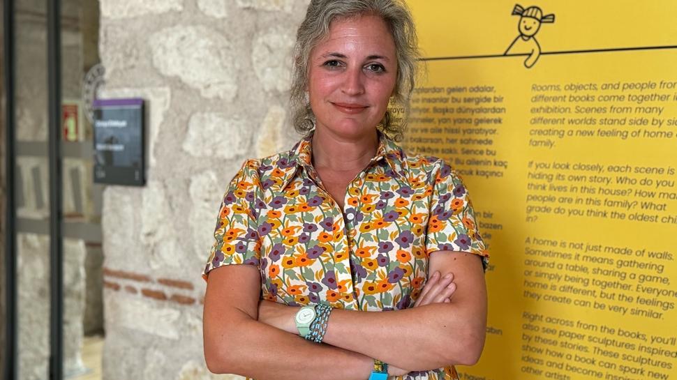 Uluslararas� �ocuk Kitaplar� Kurulu direkt�r� Ballester'den T�rk �izerlere tavsiye: kendi sesinizi bulun!