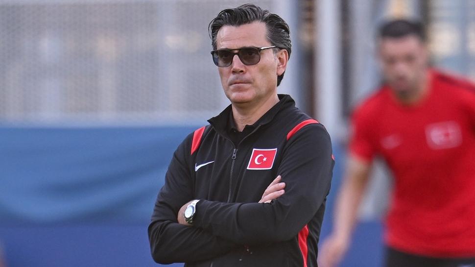 Vincenzo Montella'dan eleştirilere yanıt! "Onlardan daha çok Türk'üm"