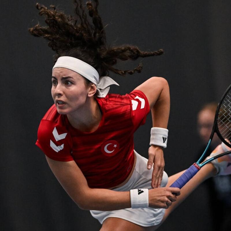 Milli tenis�i Ayla Aksu, Portekiz'de yar� finalde y�kseldi