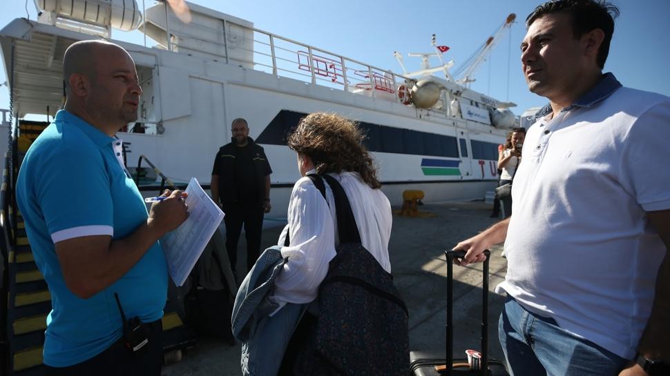 Beklenen hat açıldı... Çanakkale'den Limni'ye ilk sefer