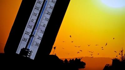 Meteoroloji b�lge b�lge uyard�: Hava �s�n�yor