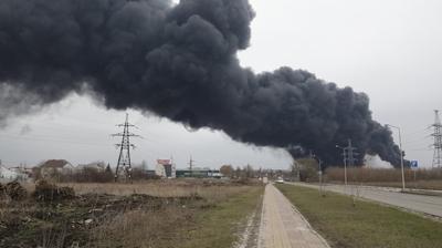 Ukrayna'dan Rusya'ya kritik darbe: S-400 radarlar� ve petrol deposu vuruldu