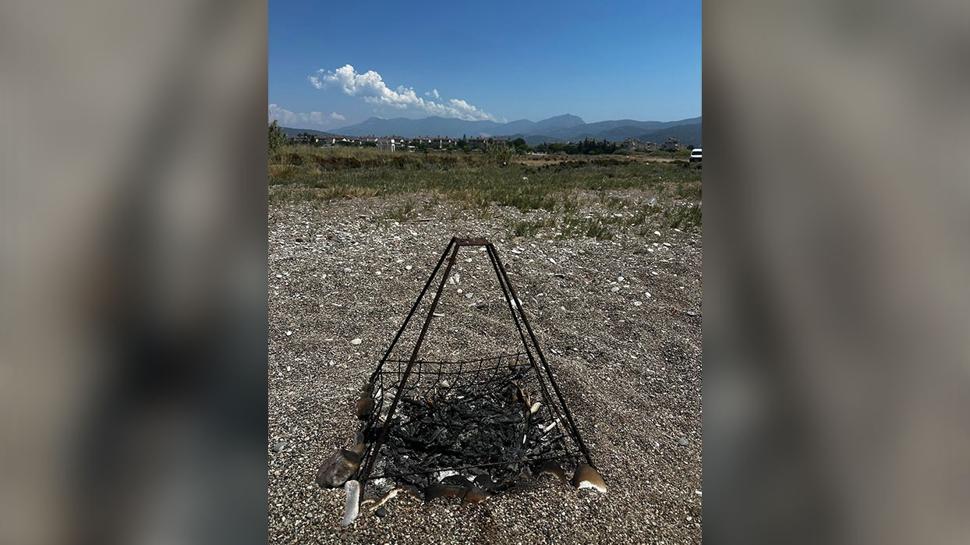 Antalya'da skandal olay! Koruma altındaki yuvaları mangal alanına çevirdiler