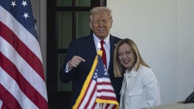 Trump ve Meloni aras�ndaki gerilim t�rman�yor... Bu kez �ran �zerinden y�klendi