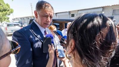 �zel'i ele verdi! Cemil Tugay: Yeni parti kurulacak ben de orada olaca��m
