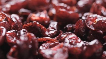 Pazardaki en de�erli yaz meyvesi: Kalbi 48 saatte etkiliyor, damar t�kan�kl���n� azalt�yor